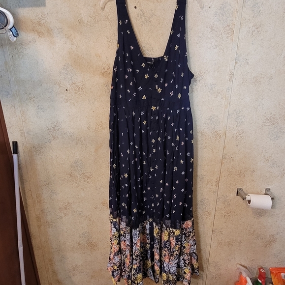 torrid Dresses & Skirts - Torrid Sleeveless Blue&Yellow Floral Print Dress